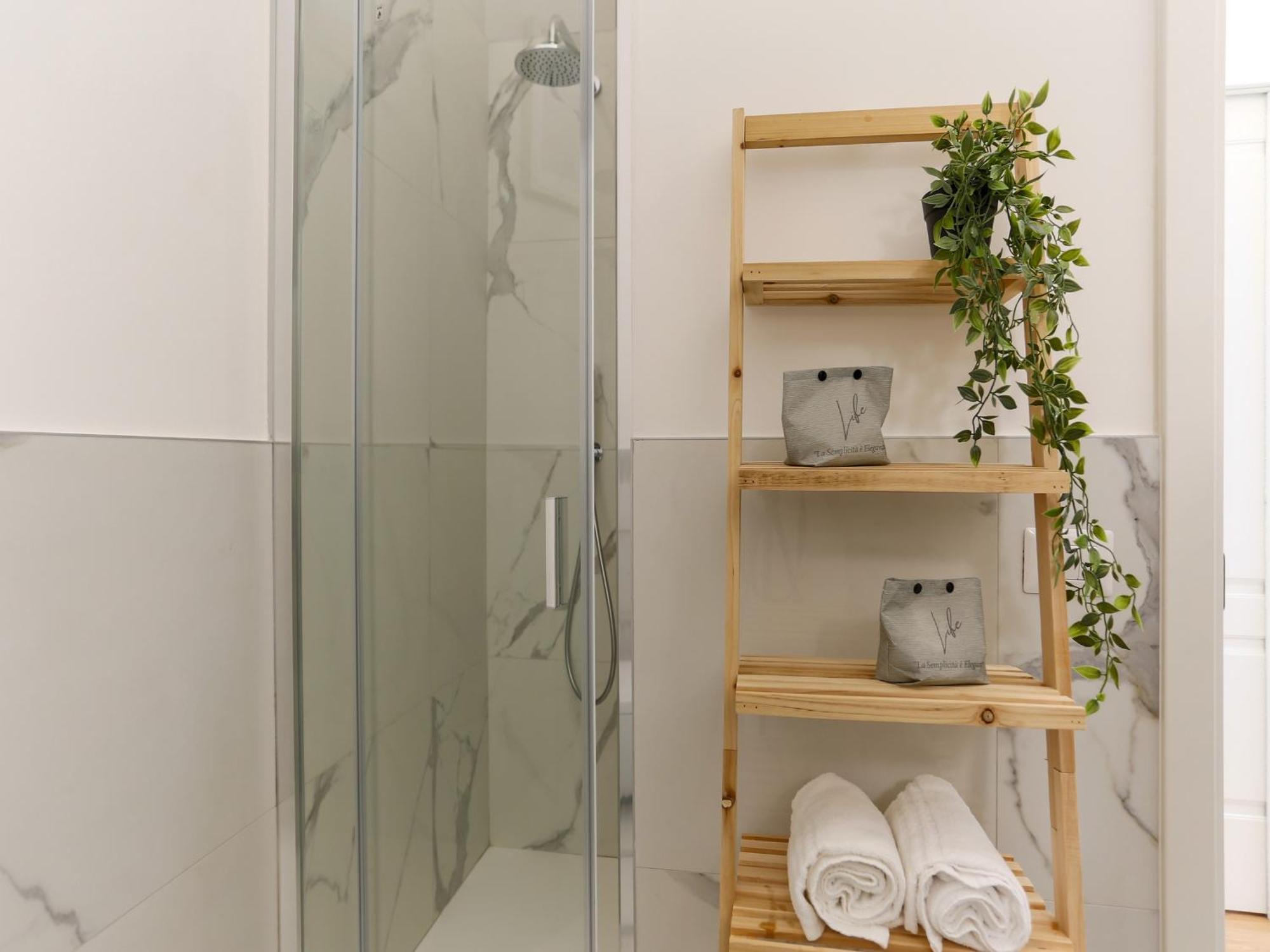 The Best Rent - Modern One Bedroom Apartment In San Babila Milano Esterno foto
