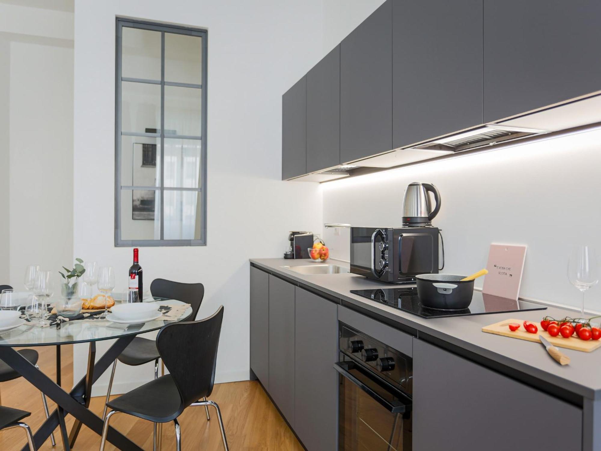 The Best Rent - Modern One Bedroom Apartment In San Babila Milano Esterno foto