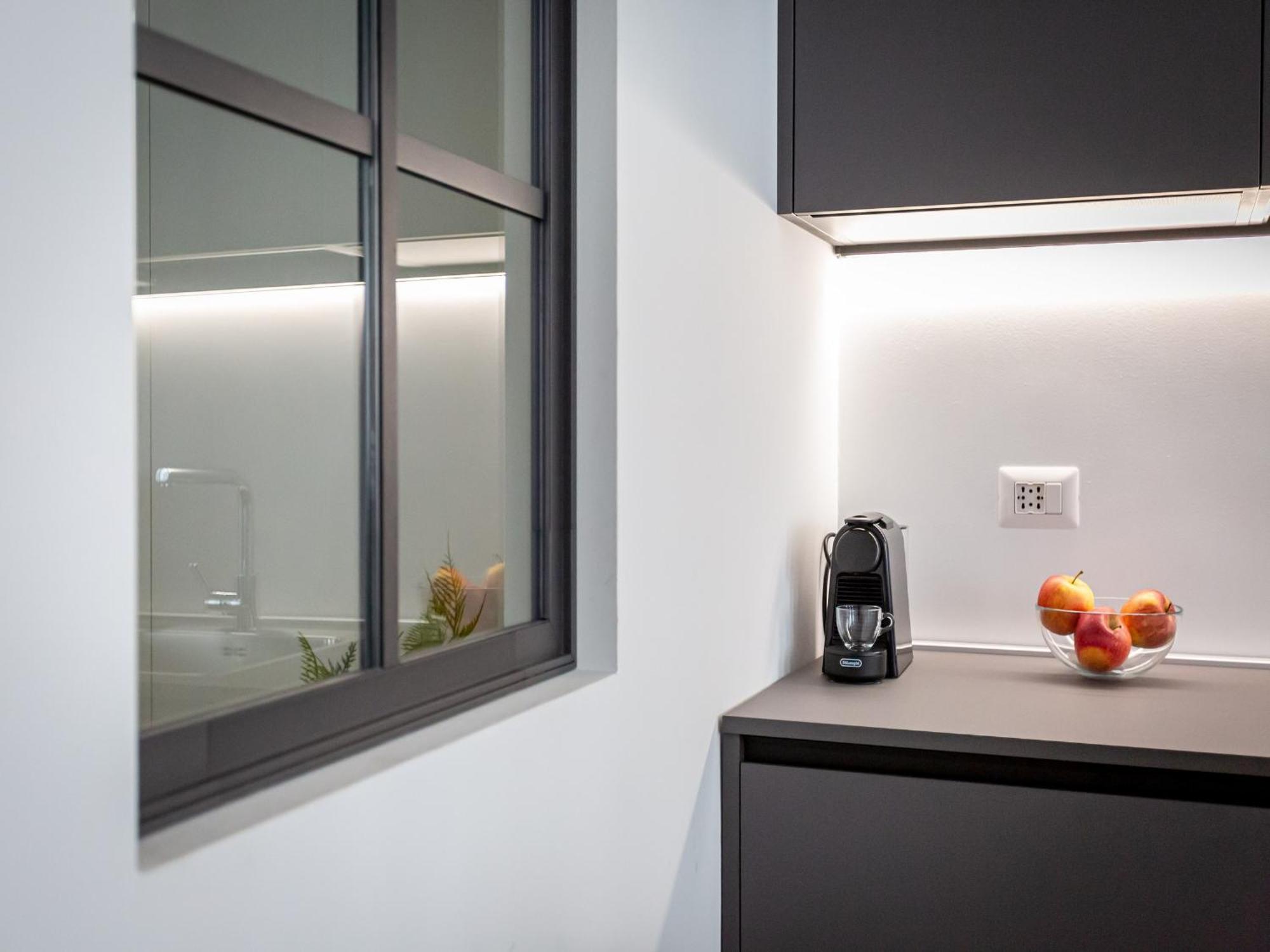 The Best Rent - Modern One Bedroom Apartment In San Babila Milano Esterno foto