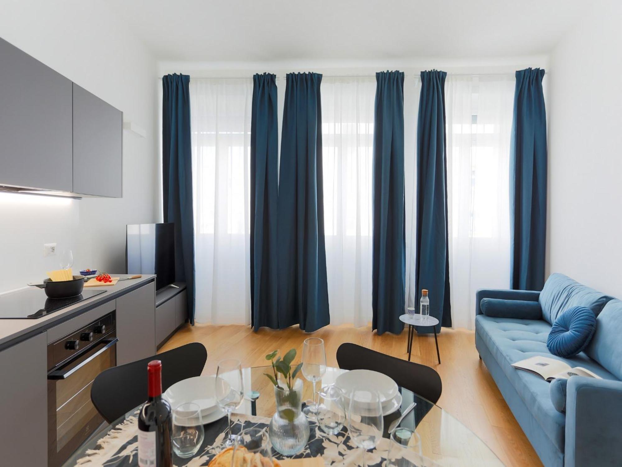 The Best Rent - Modern One Bedroom Apartment In San Babila Milano Esterno foto